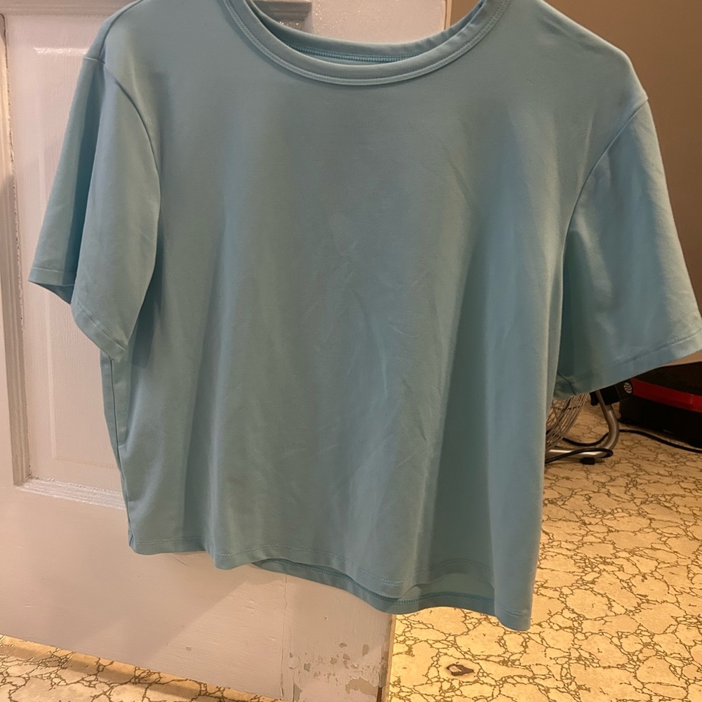 All in Motion Sky Blue Short Sleeve Crop Top